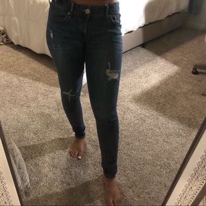 Express “Legging Low-Rise jeans”